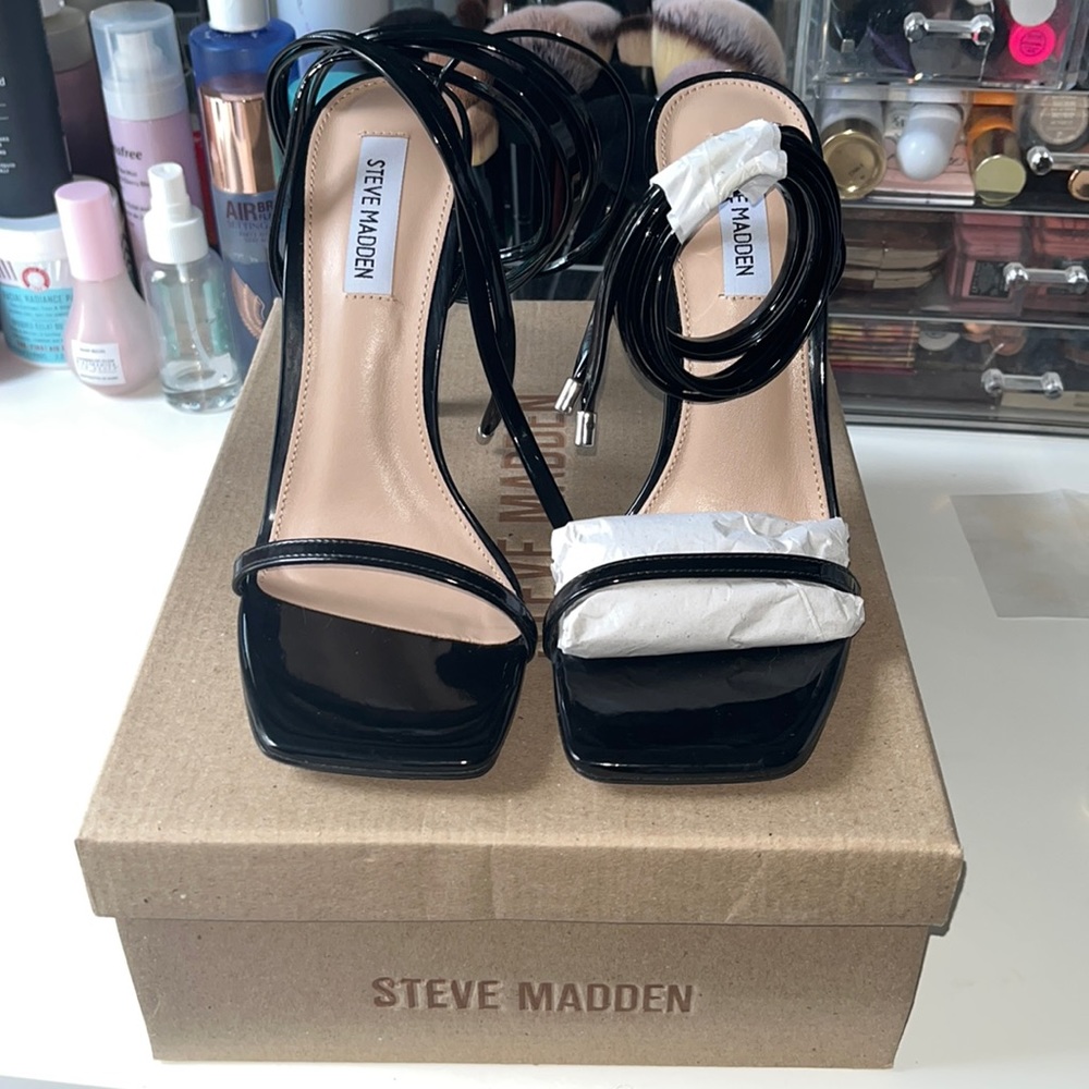 steve madden uplift black patent heels